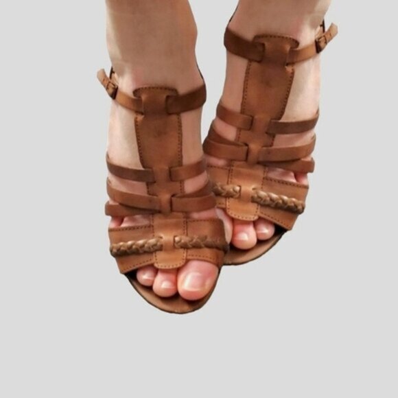 Aldo Fine leather Strappy Sandals with triangle heel- 38EURO (8.5US) - Picture 3 of 16